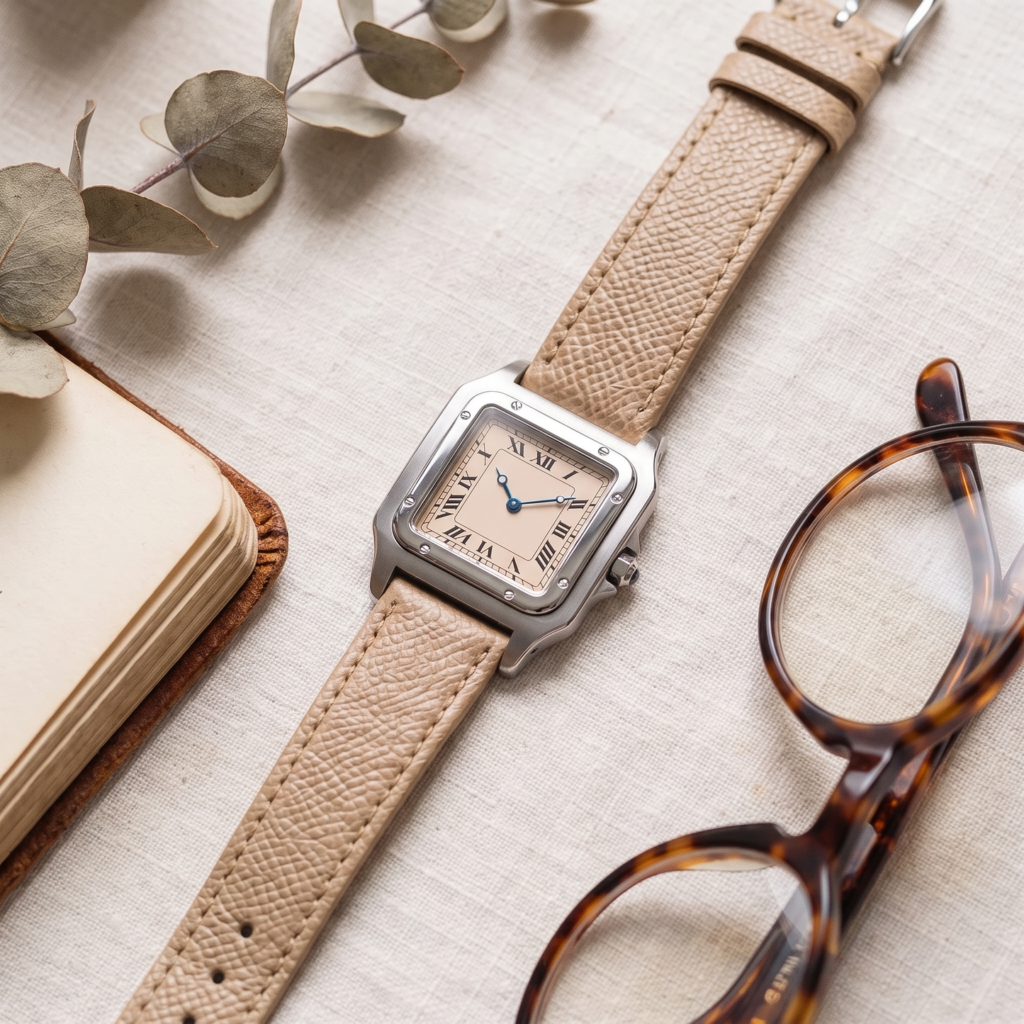 Ellis-Champagne-Strap-Watch Champagne — flatlay 2