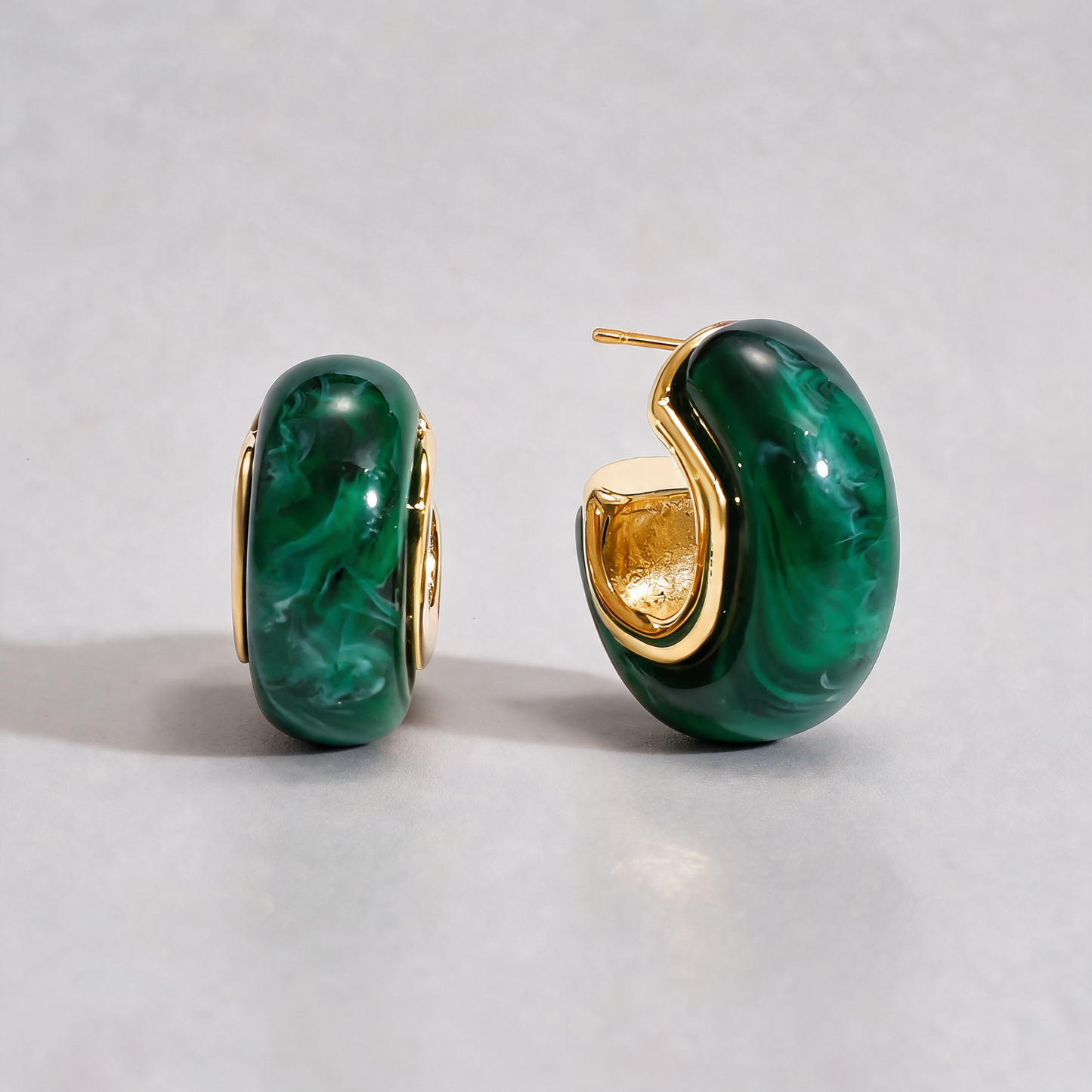 Saffron Emerald — flatlay 1