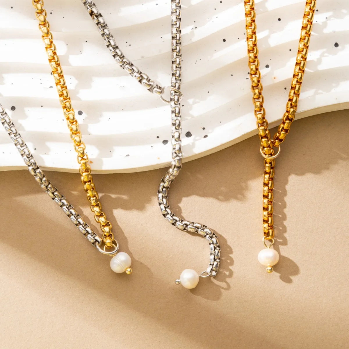 Novella Pearl Lariat Necklace