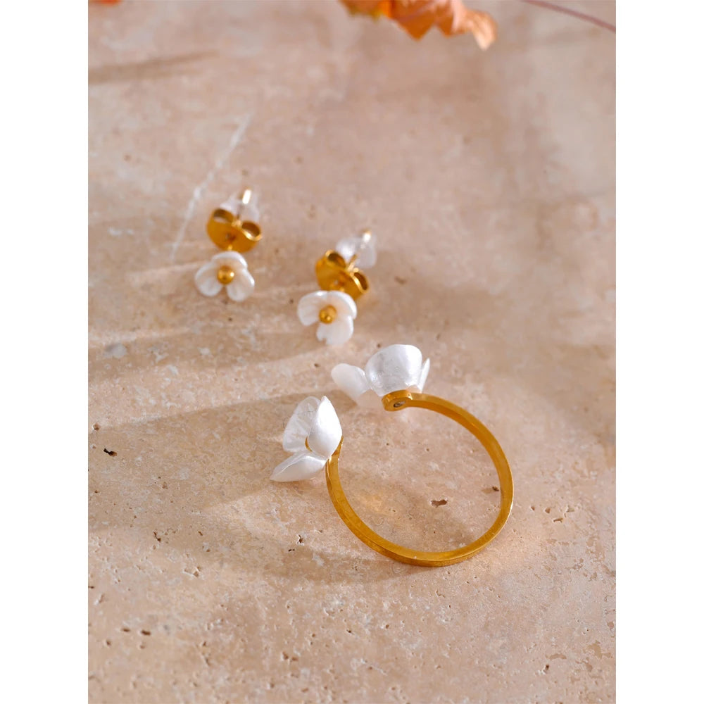 Rhea Blossom open flower ring and matching studs