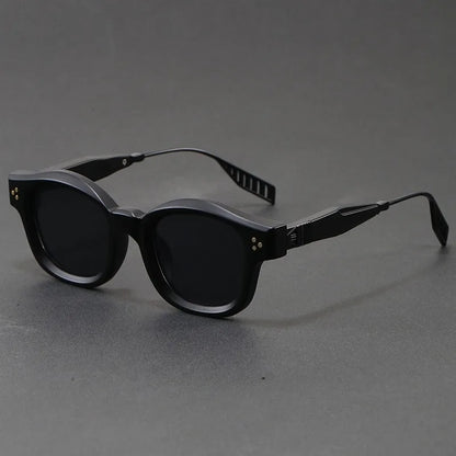 Dante retro square sunglasses in Black