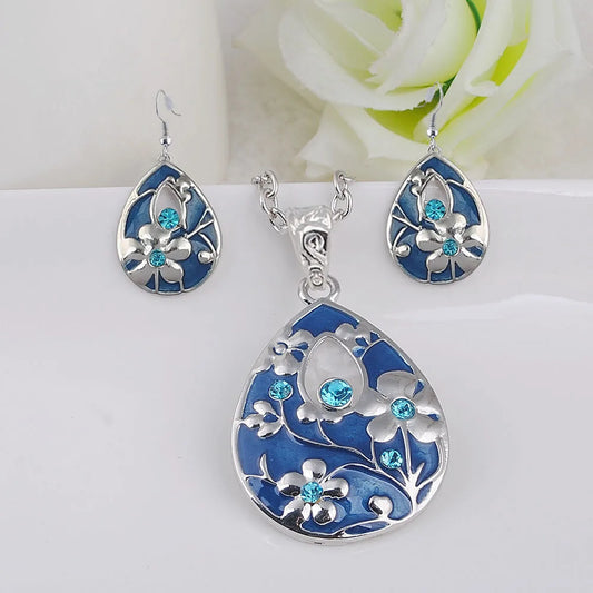 Wisteria necklace and earrings set in ocean blue