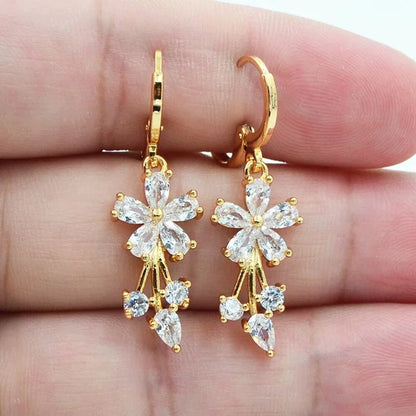 Marguerite floral drop earrings in Clear
