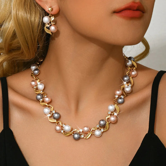 Colette necklace and earrings set