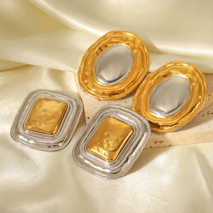 Étoile studs on satin