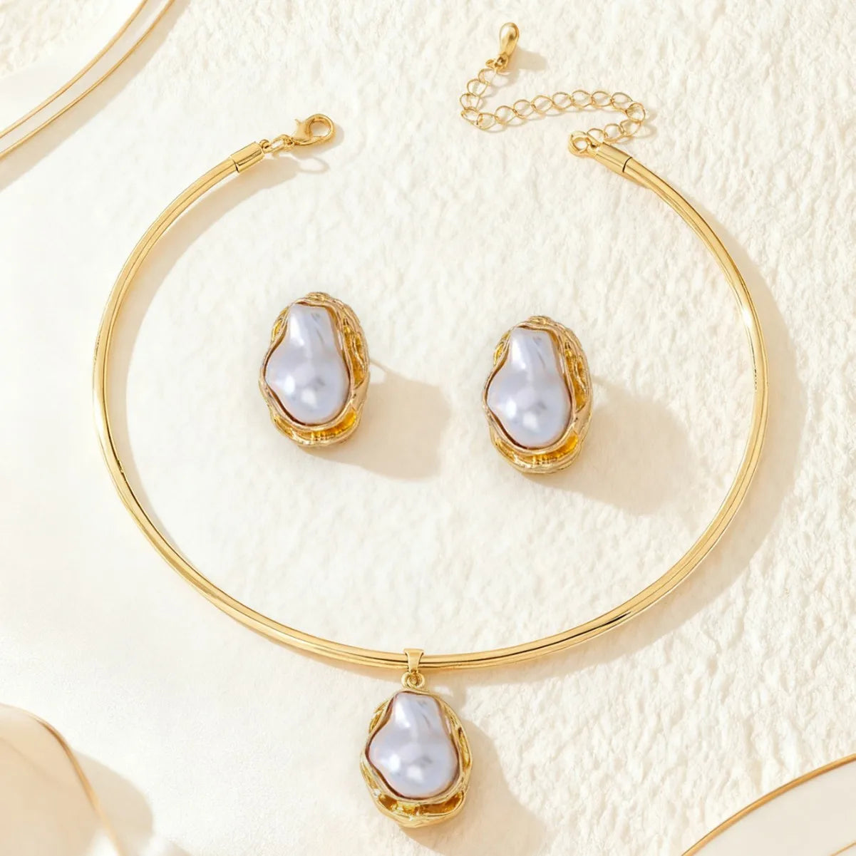 Bianca white pearl necklace and stud earring set