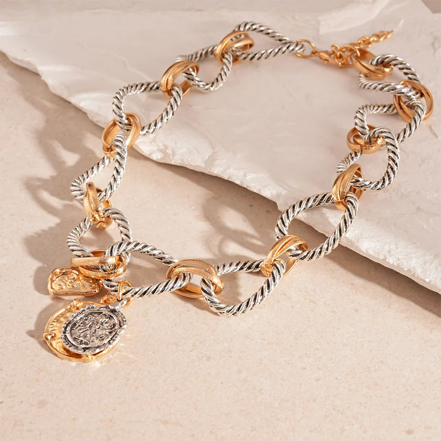 Atlas chain necklace 4