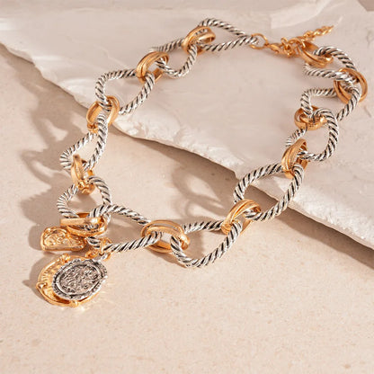 Atlas chain necklace 4
