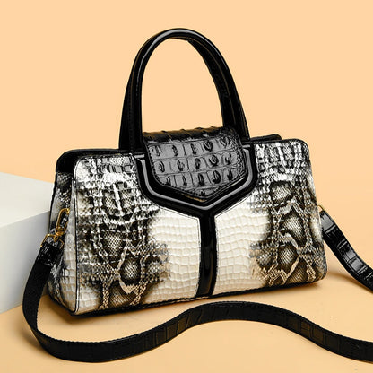 Noemie black bag angle