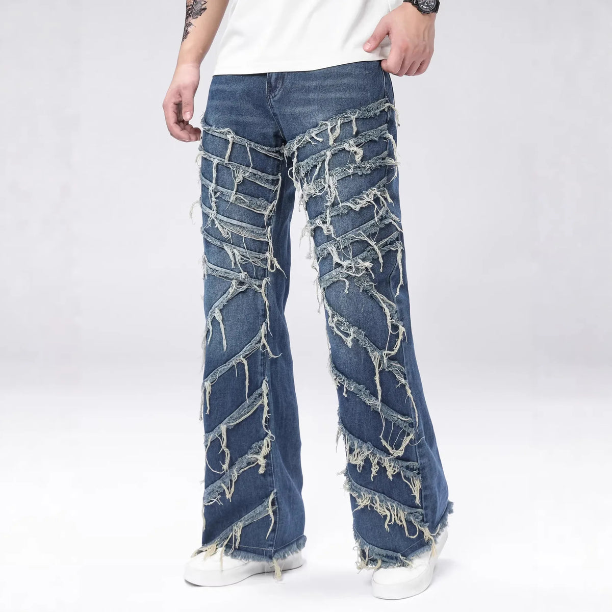 Pike Vintage Street Jeans — supplier model pose