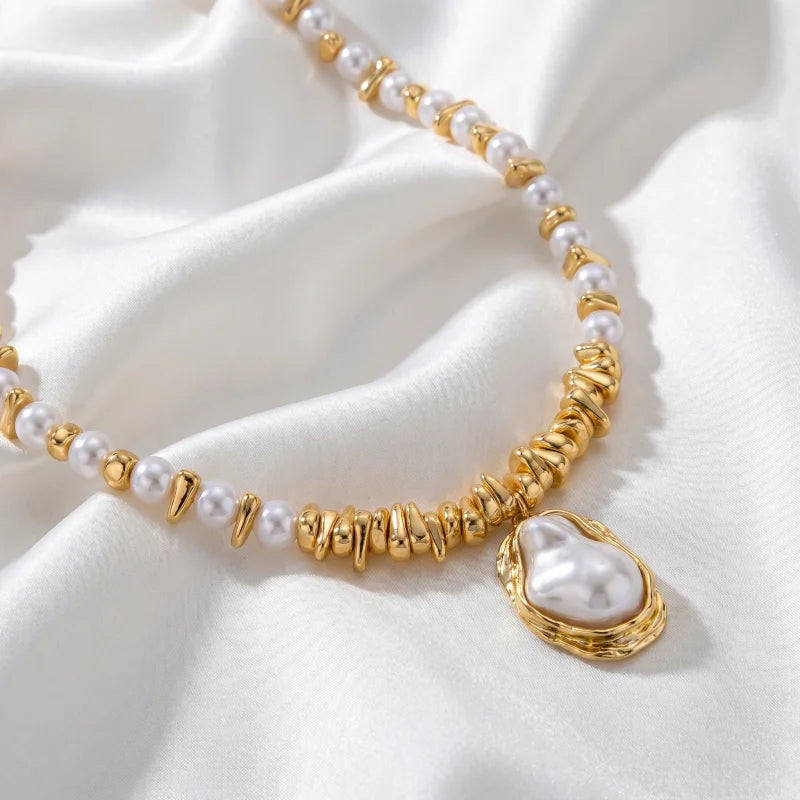 Cortina Acrylic Jewelry Set