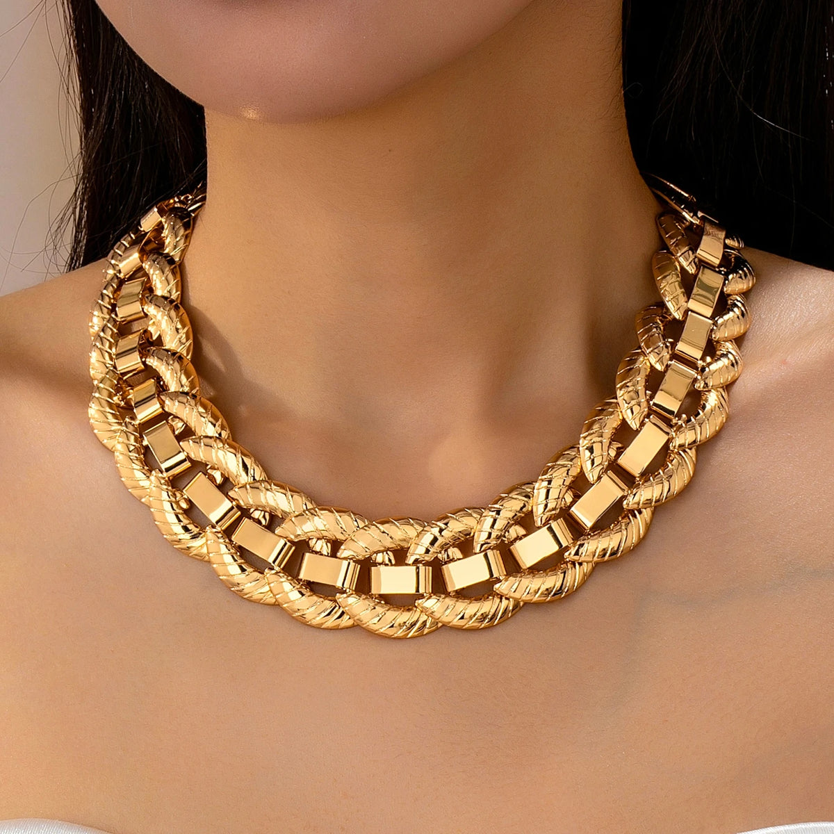Gia Chain Necklace