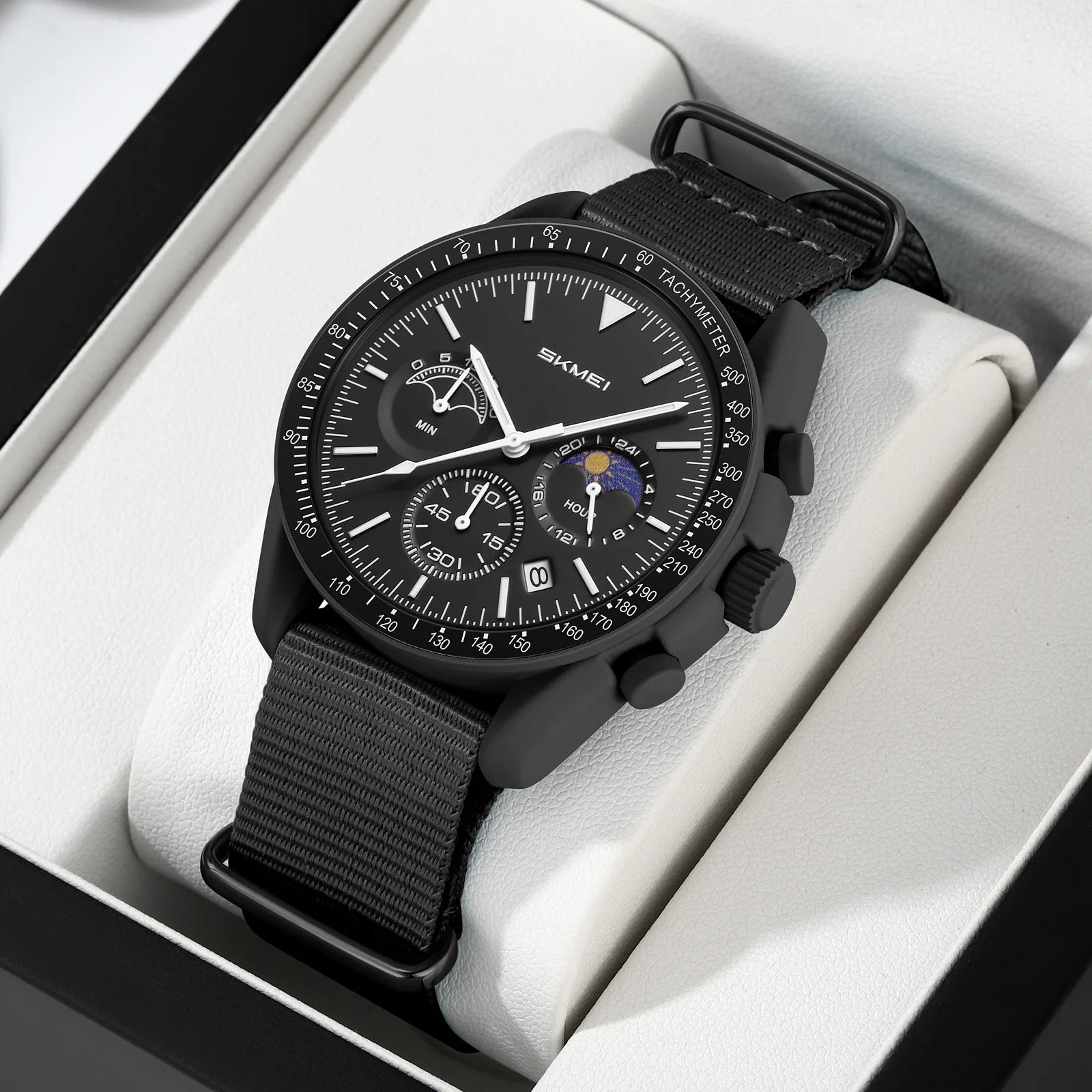 Nolan Moonphase Nylon Watch in black
