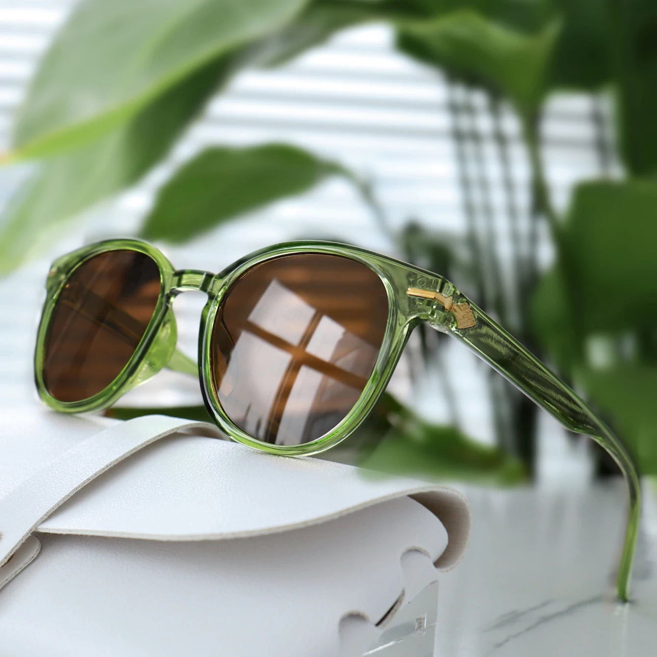 Ellery Retro Round Sunglasses - Crystal Green / Brown