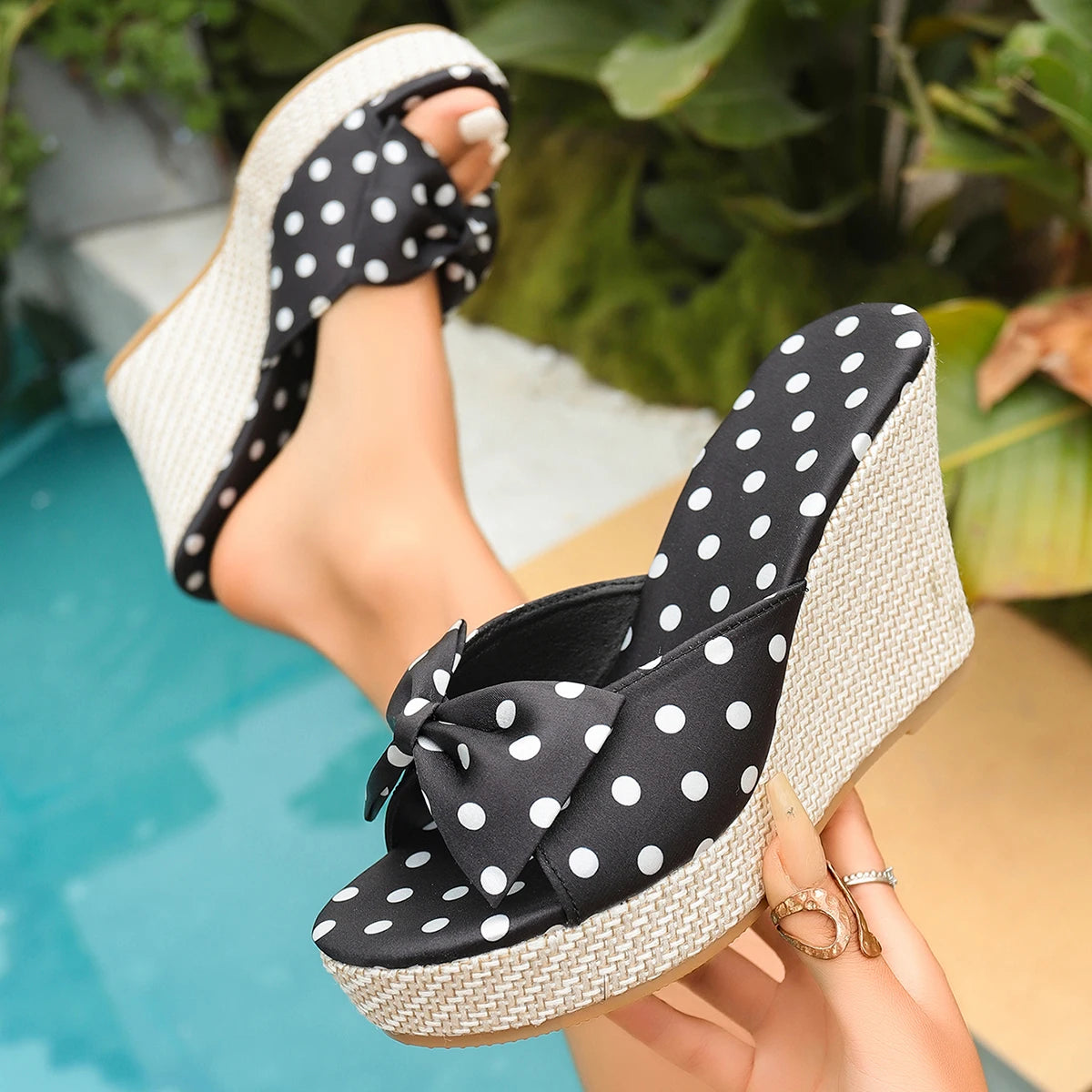 Mimi wedge slipper in black polka dot, detail