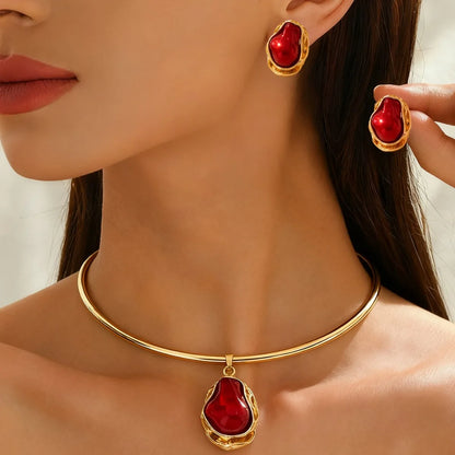 Bianca red pearl set shown on model