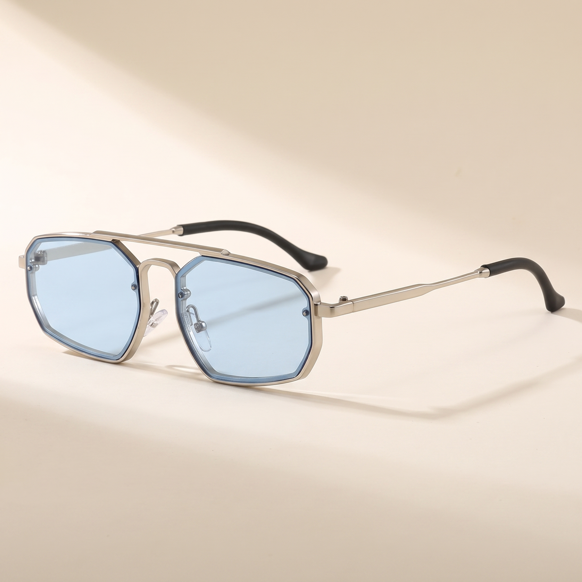 Adele-Cat-Eye-Sunglasses Silver Blue — flatlay 1
