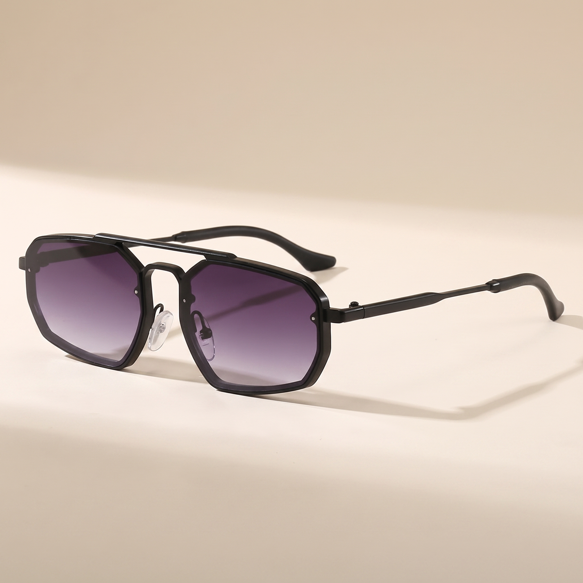 Adele-Cat-Eye-Sunglasses Black Violet — flatlay 1