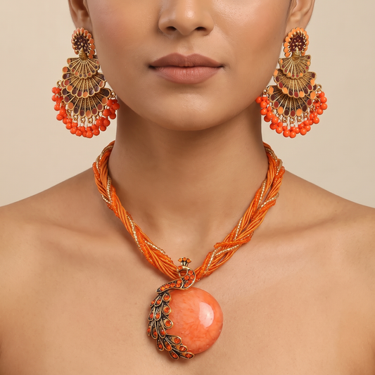 Alba Peacock Jewelry Set full-set model shot