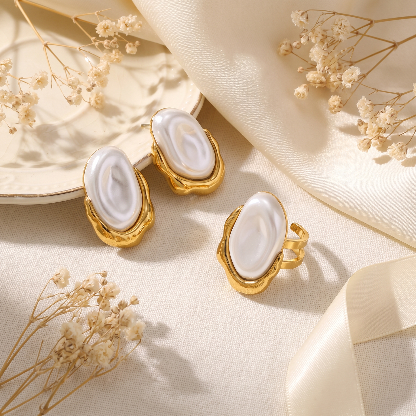 Anya-Faux-Pearl-Set Gold Faux Pearl — flatlay 2