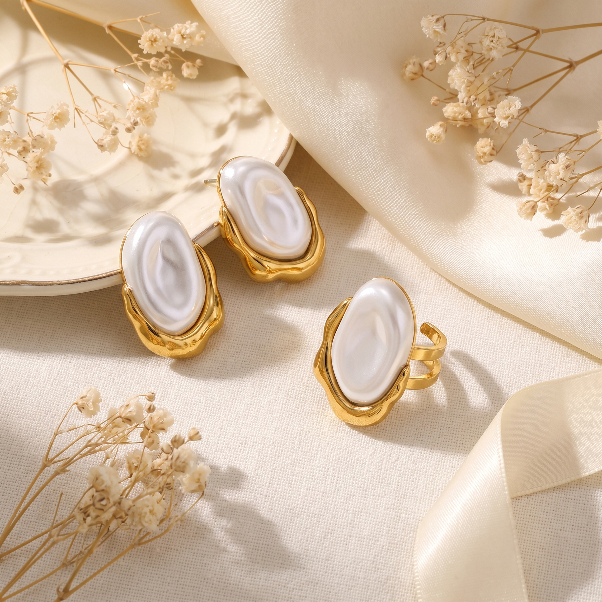 Anya-Faux-Pearl-Set Gold Faux Pearl — flatlay 2