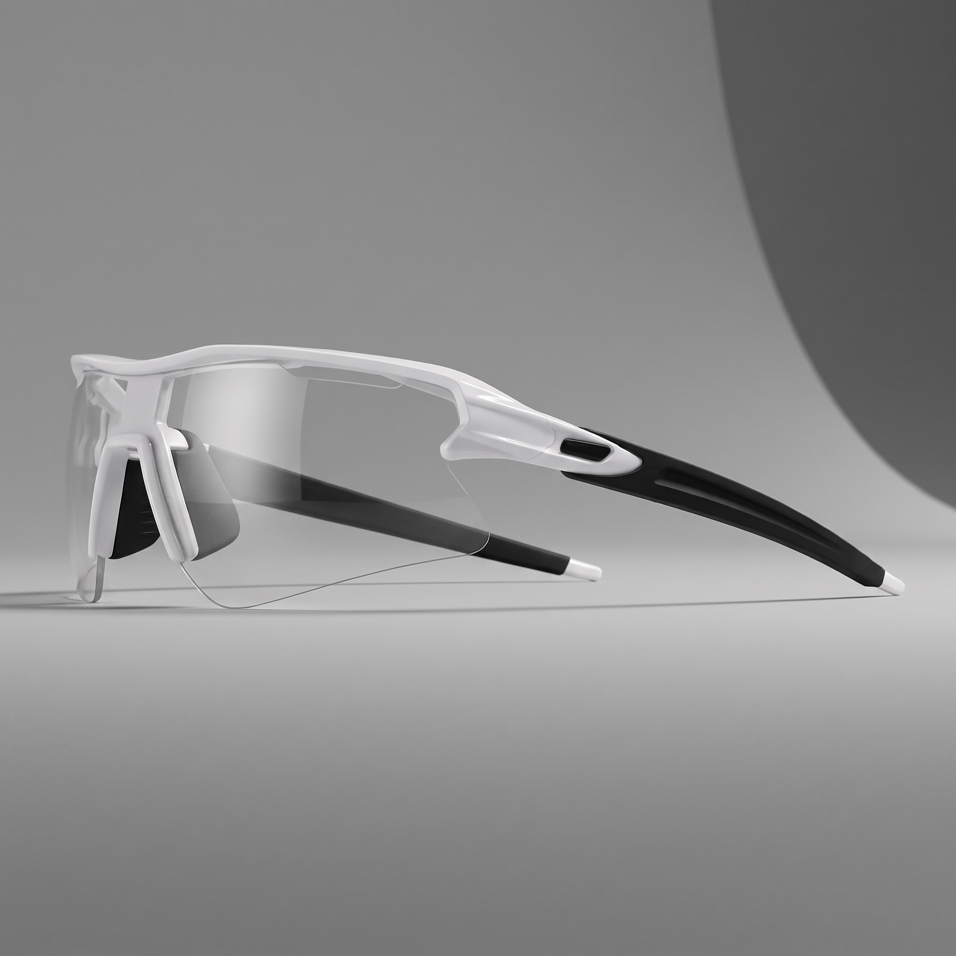 Apex sunglasses in Clear
