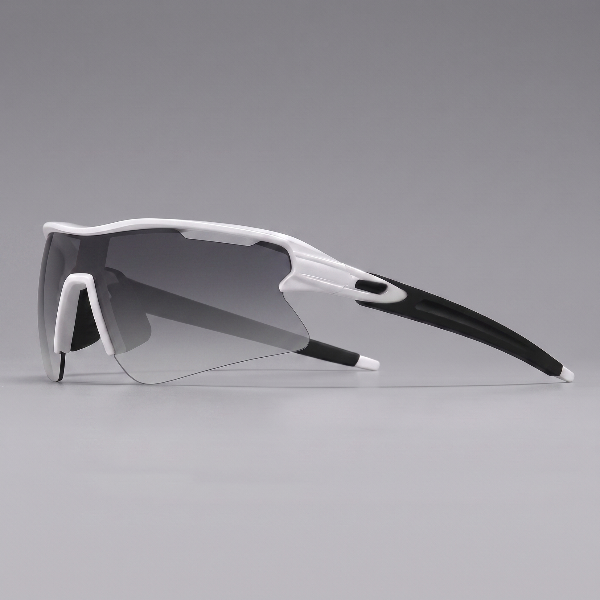 Apex sunglasses in White Smoke