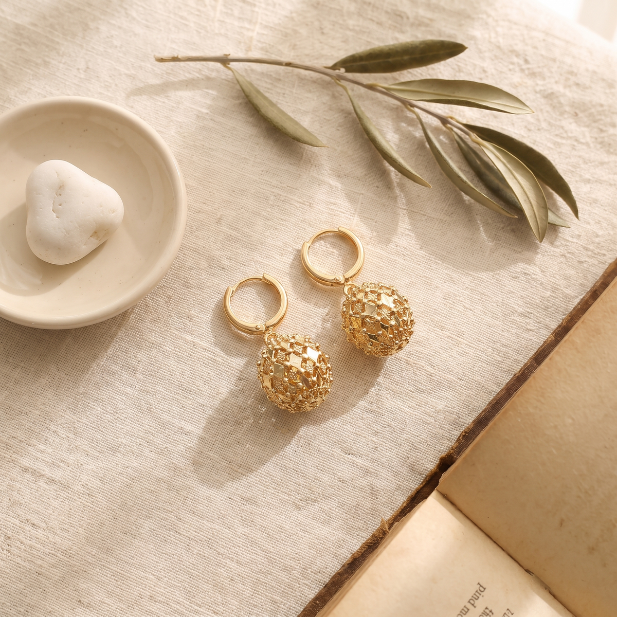 Aurelie Gold — flatlay 4