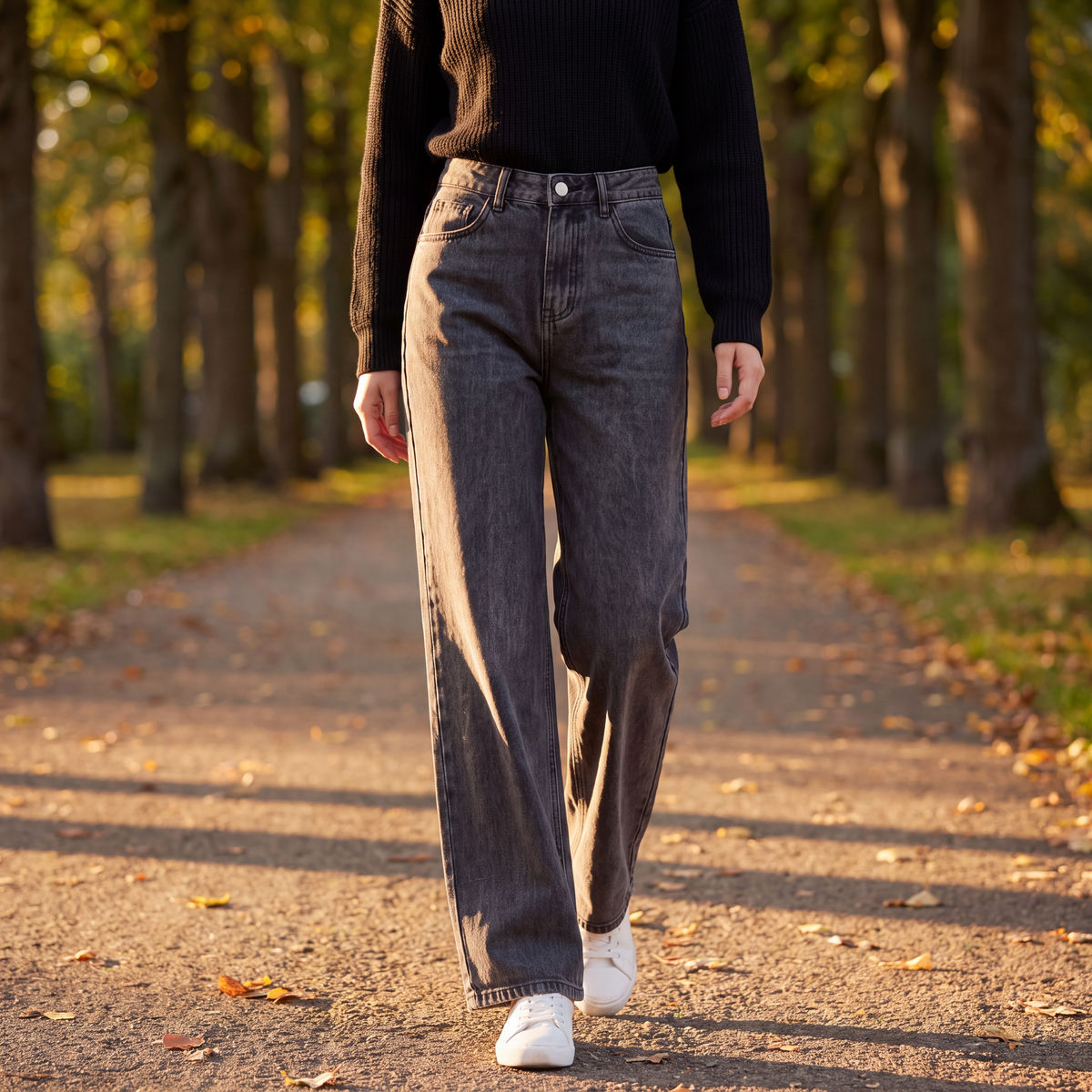 Brooke Wide-Leg Jeans Grey — on model