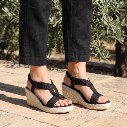 Cielo Wedge Sandals Black — on model