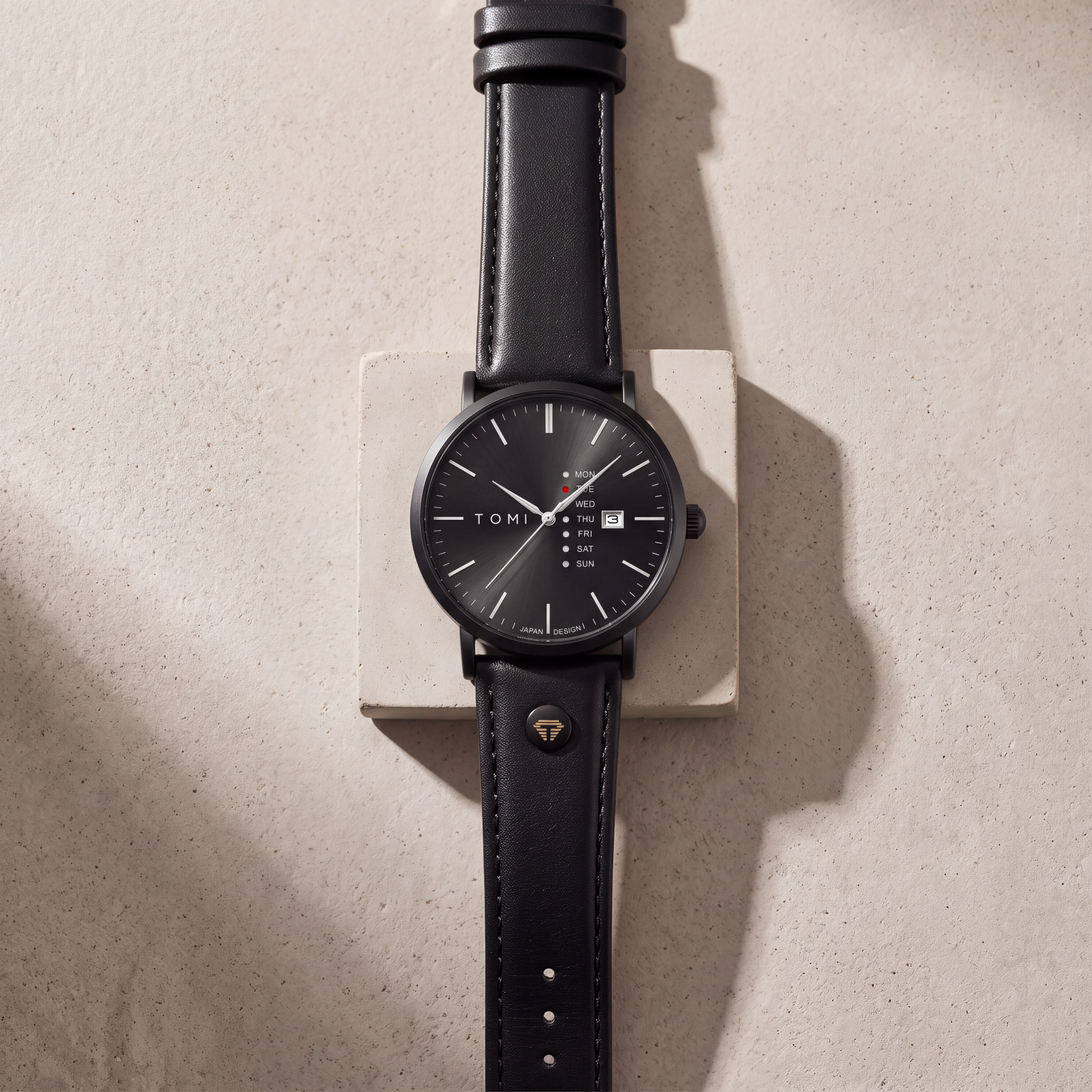 Dalton-Calendar-Watch All Black — flatlay 1