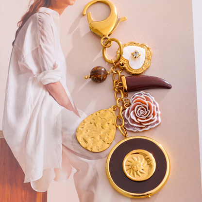 Elba-Sun-Charm-Keyring Gold Burgundy — studio 4
