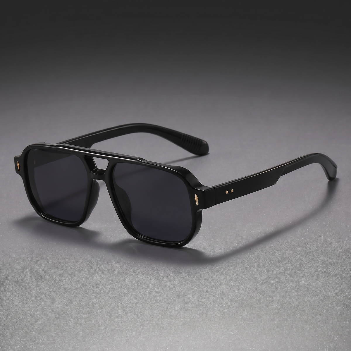 Elio Double-Bridge Sunglasses Black — studio