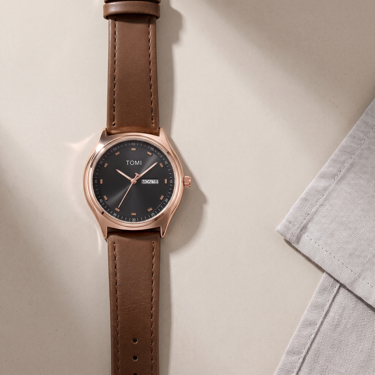 Emerson-Minimalist-Calendar-Watch Rose Gold Brown — flatlay 2