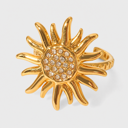 Helio sunburst ring packshot