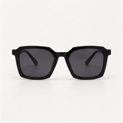 Hera Black — front