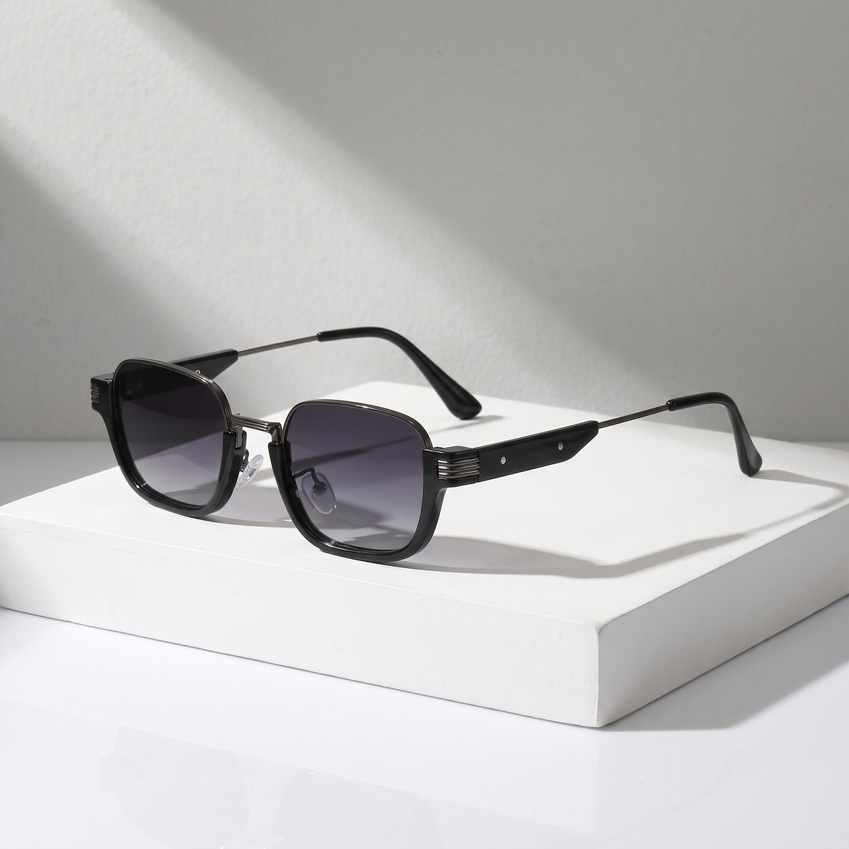 Jude Square Sunglasses