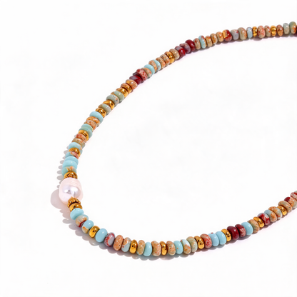 Aqua Terra necklace central pearl hero on white