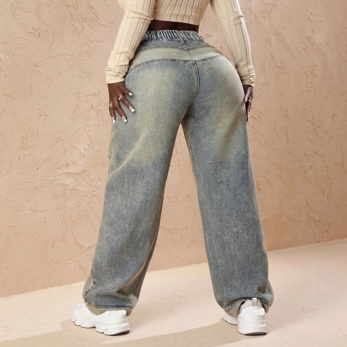 Marisa Curved Seam Jeans