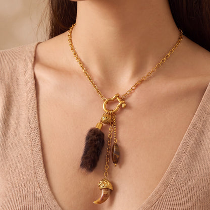 Briar-Charm-Carabiner-Necklace Gold — on model