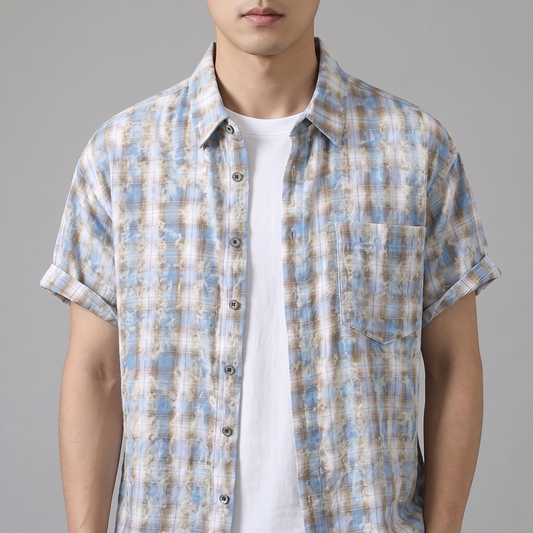 Porter plaid short-sleeve shirt in Blue, on model