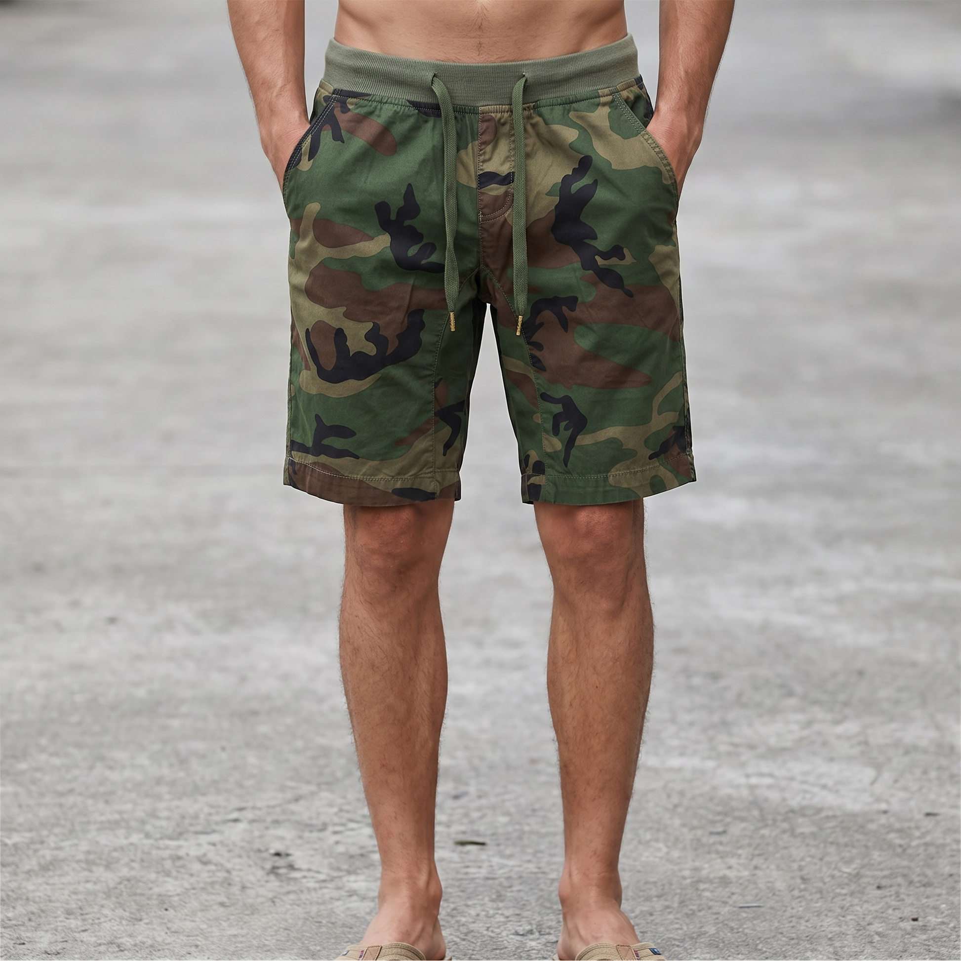 Ranger camo shorts - Green Camo - model