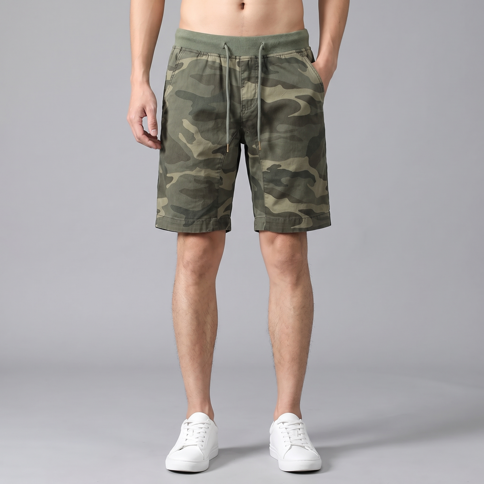 Ranger camo shorts - Khaki Camo - model
