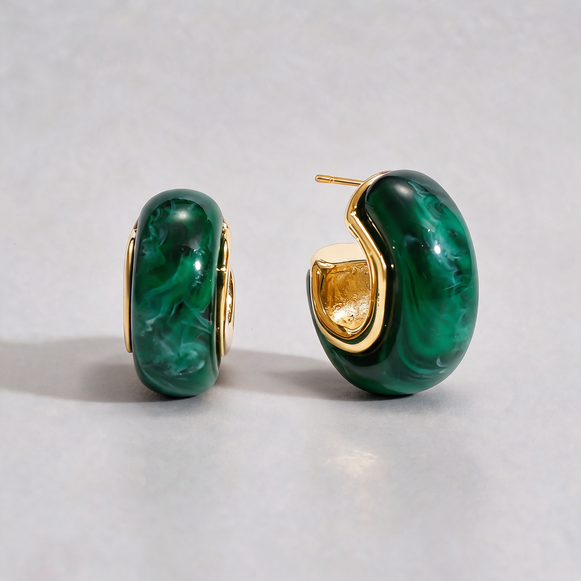 Saffron Emerald — flatlay 1