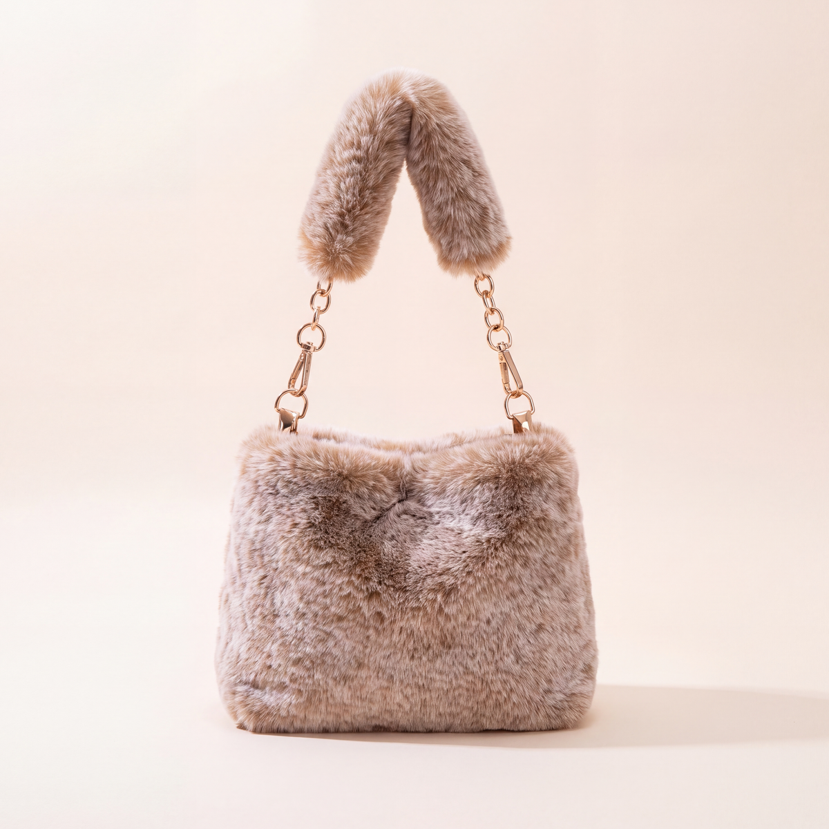 Teddy Faux Fur Tote Beige — studio