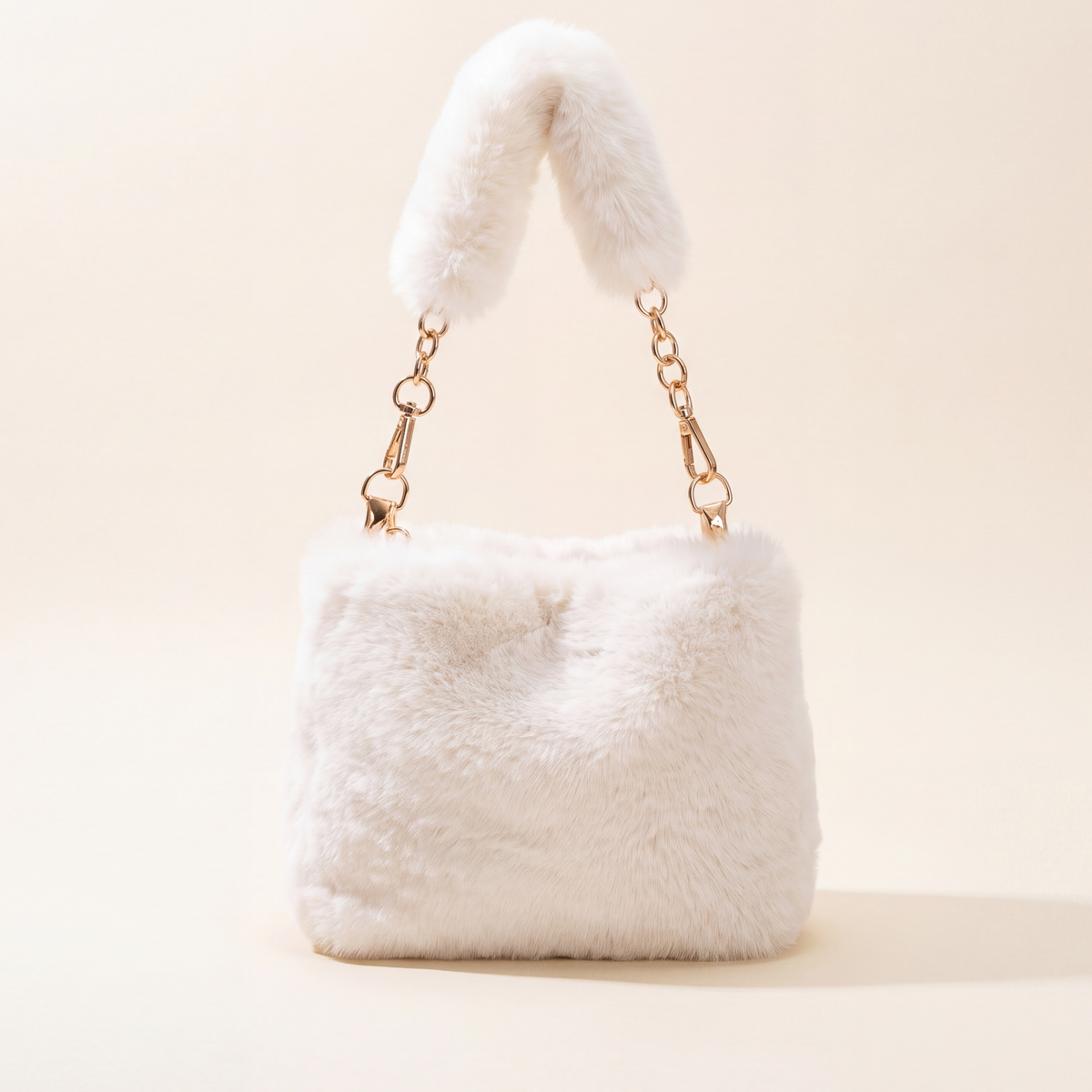 Teddy Faux Fur Tote Ivory — studio