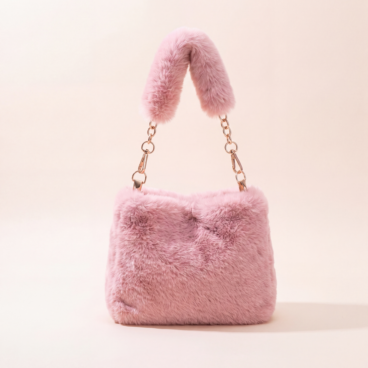 Teddy Faux Fur Tote Pink — studio