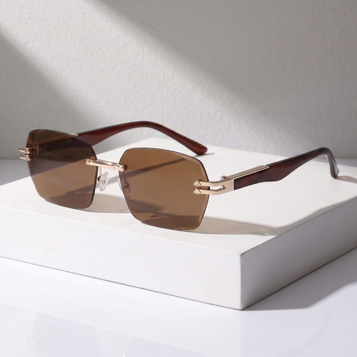 Vida Rimless Sunglasses